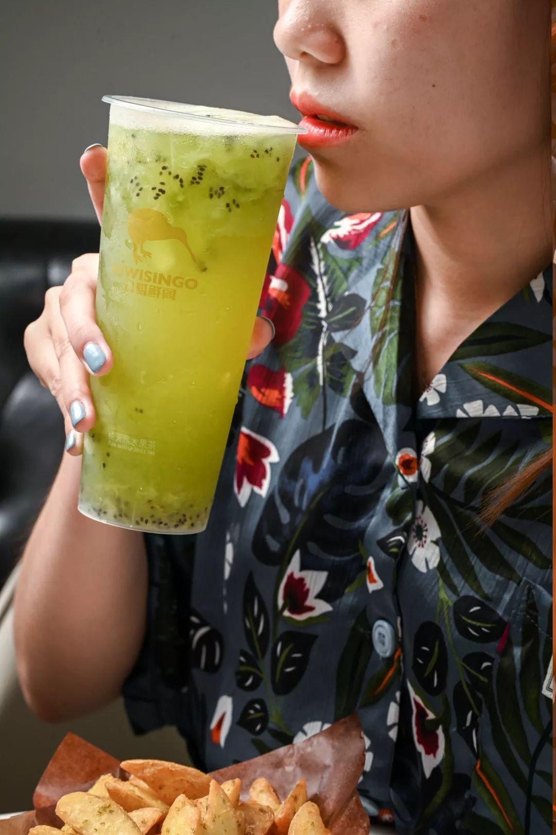 东莞网红奶茶店樟木头,东莞网红路牌奶茶