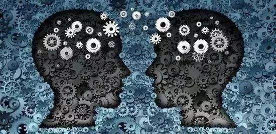 女生为什么舔嘴唇,女生一直舔嘴唇什么意思