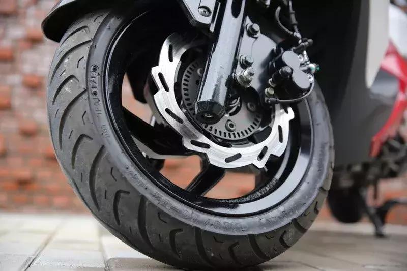 三阳fnx踏板摩托车全系列,三阳最新款150踏板摩托车测试