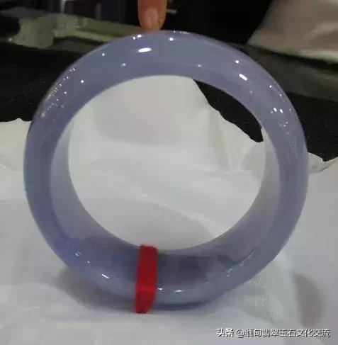 怎么辨别翡翠手镯好坏图解,翡翠手镯好坏最简单方法