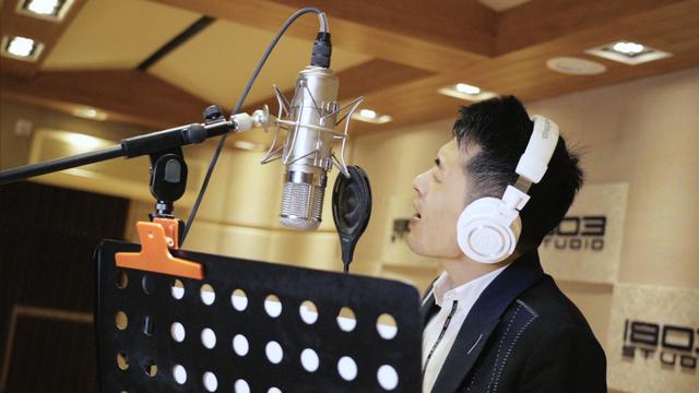 罗永浩抖音淘宝一起直播,辛巴李佳琦罗永浩2019直播