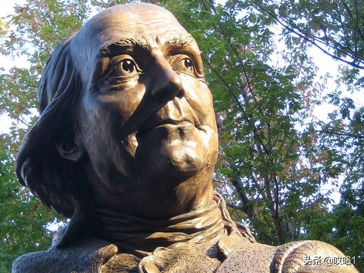 从富兰克林的每日日程安排中抽出10个技巧，将使你的工作效率翻倍