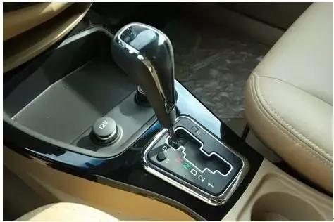 20款五菱宏光的优缺点,现在的五菱宏光还值得买吗