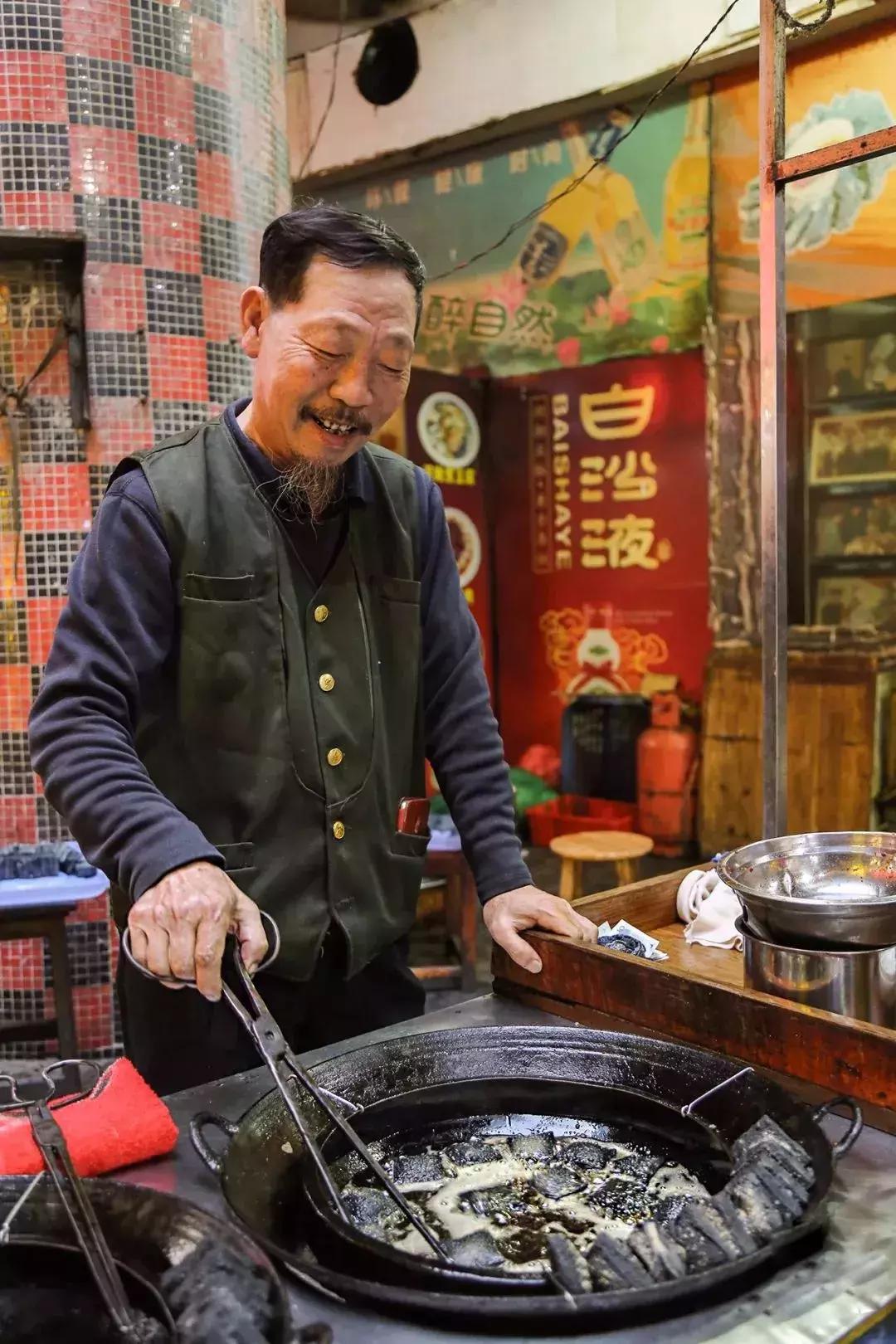 长沙最好的臭豆腐生胚多少钱一箱,长沙最出名的臭豆腐是哪家