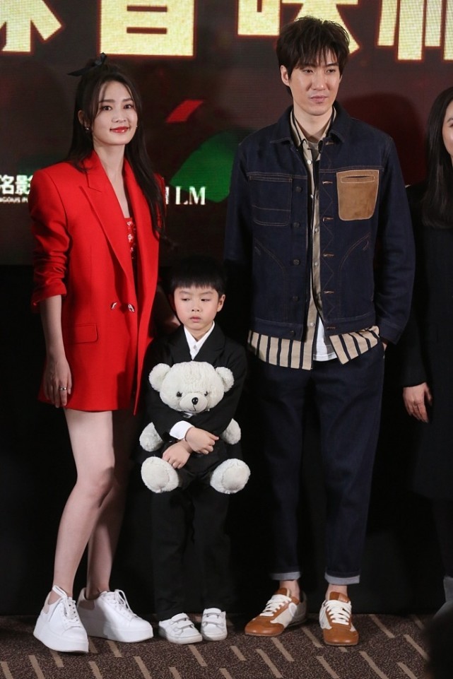 李沁最新穿衣搭配,李沁的穿搭类型是什么风格