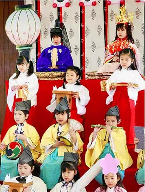 三月三曲水流觞,暮春曲水后续