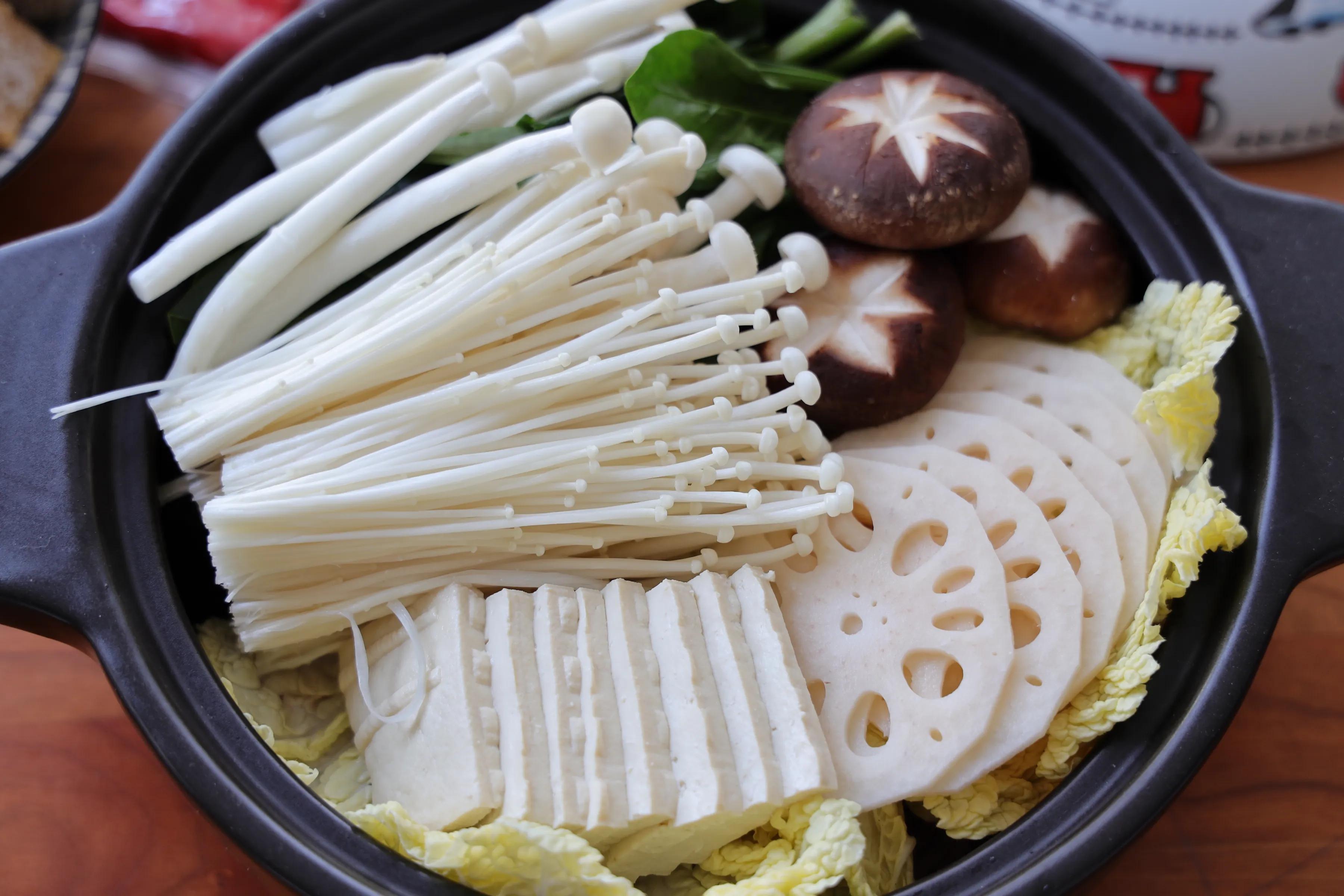 冬天别涮火锅,试试部队火锅,有肉有菜有面条,好吃又暖和,超棒