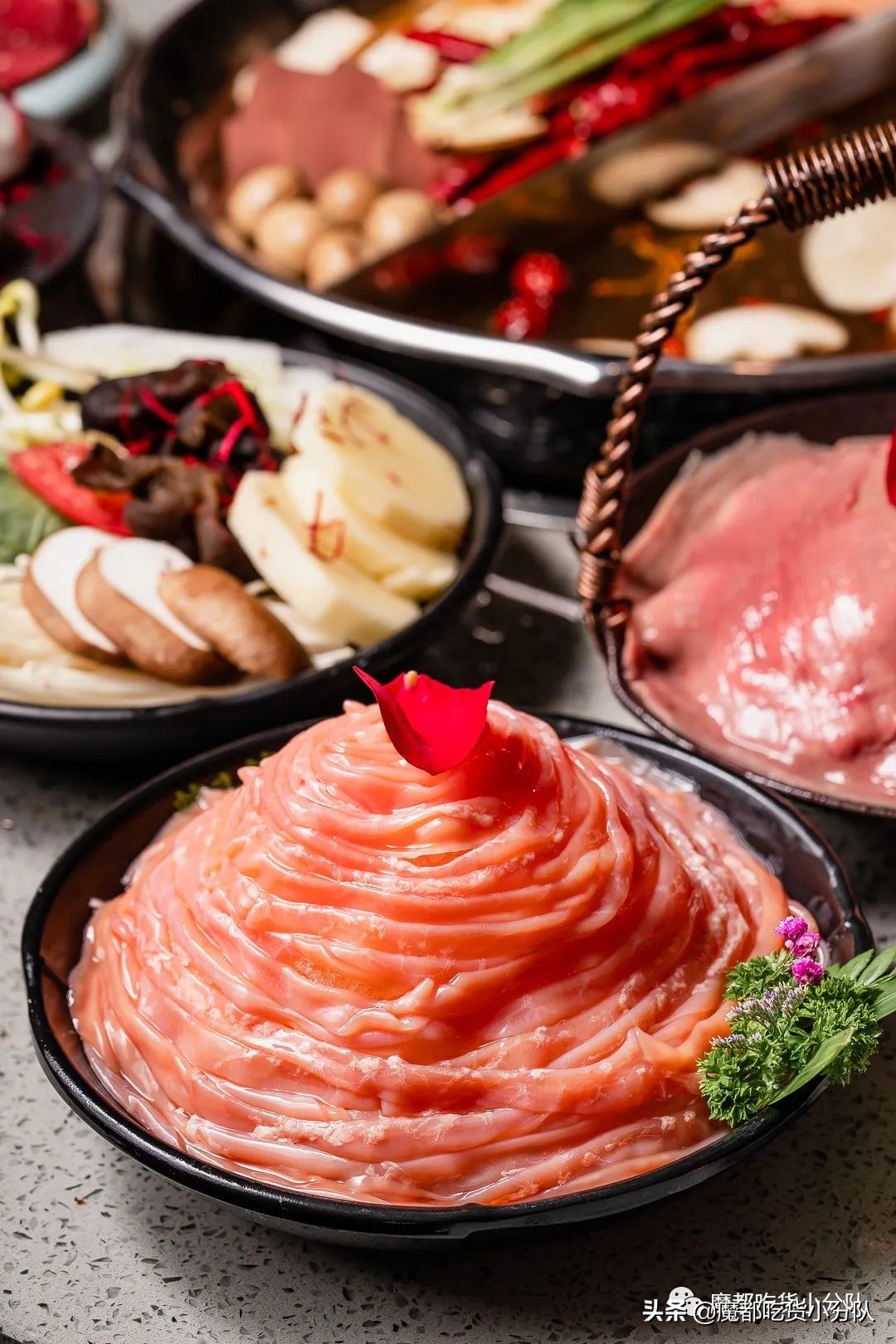 排队归排队，这店名你念的对吗？