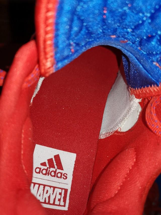 米切尔蜘蛛测评,阿迪达斯米切尔一代配色