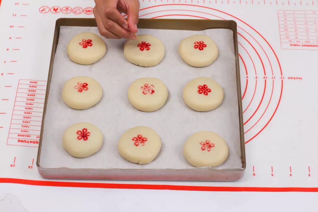 云南玫瑰鲜花饼好吃实惠味更美,云南玫瑰鲜花饼五种口味