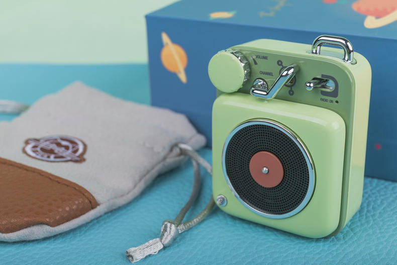 猫王老款收音机,猫王收音机创始人视频