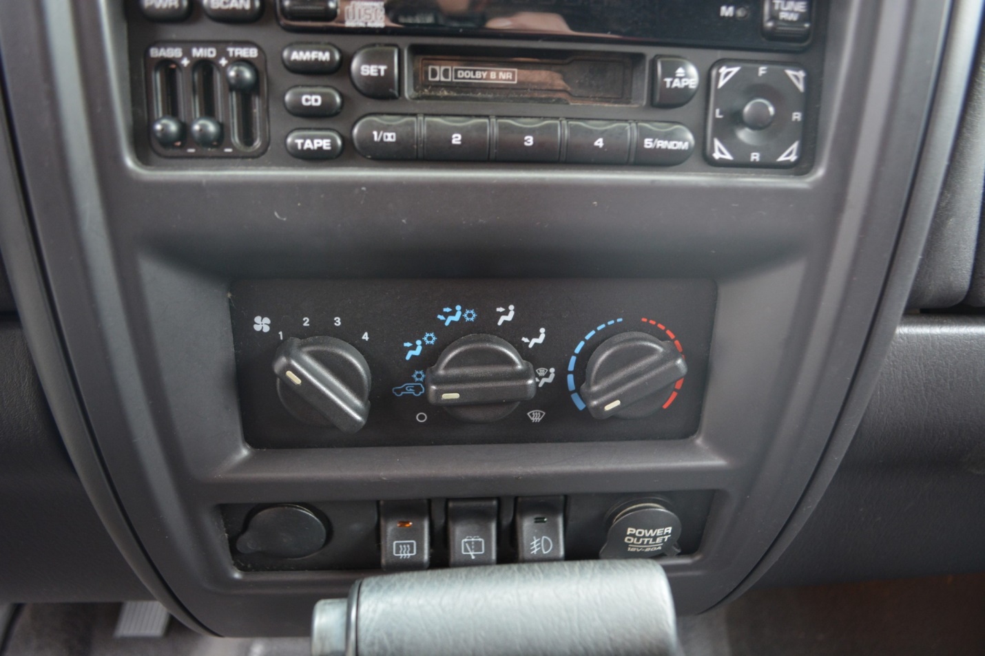 最后一代大切诺基3.6,最后一代切诺基2700