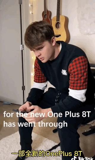 老外学习中国烧冥币,靠冥币致富