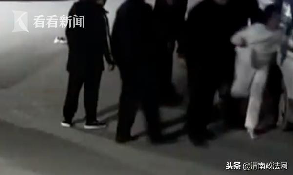 醉酒男子当街调戏女子被暴打,当街被调戏能报警吗