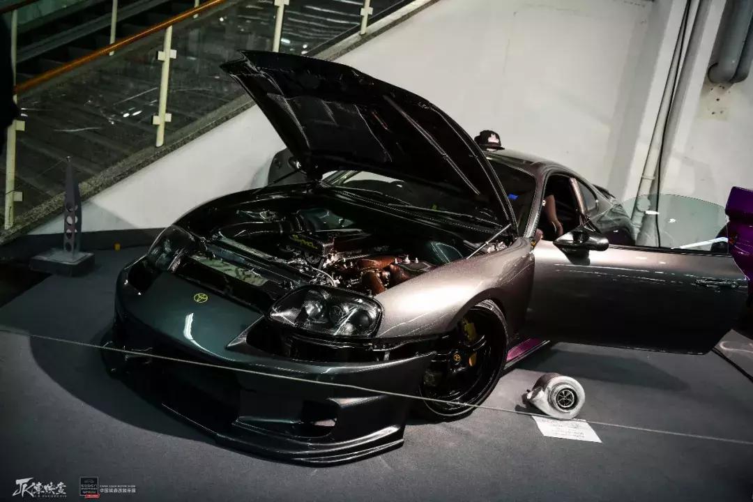 Essen的地下世界，Party还在继续|身临其境