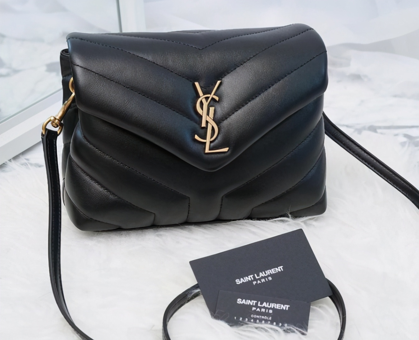 saintlaurent经典的吸烟装造型,saintlaurent最新爆款精品包