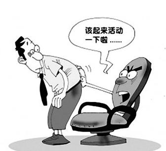 长期不良姿势脊柱侧弯,坐姿不良导致脊柱变形图