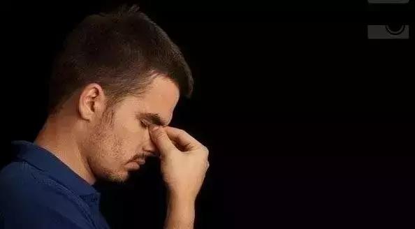 熬夜看球的感受和体验,熬夜看球的朋友们