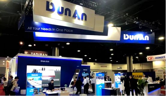 “变脸”有迹可循：深陷450亿债务危机，商业堡垒变成囚禁的牢笼