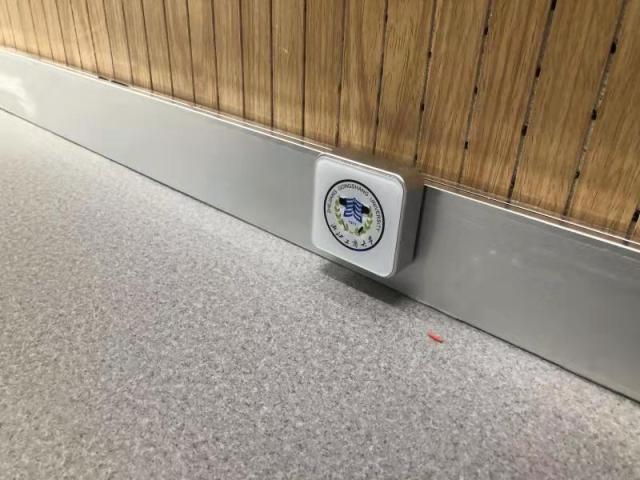 又是别人家的大学！教室里贯穿“智慧”