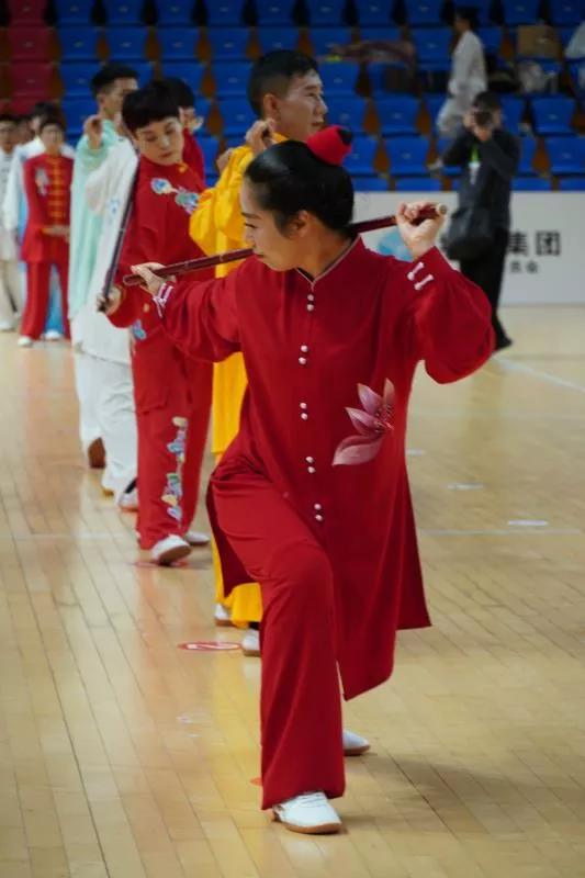 热潮涌动健身气功——洛阳市第十四届运动会健身气功比赛侧记掠影