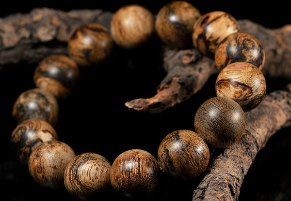 越南沉香真假鉴别,越南芽庄沉香真假视频