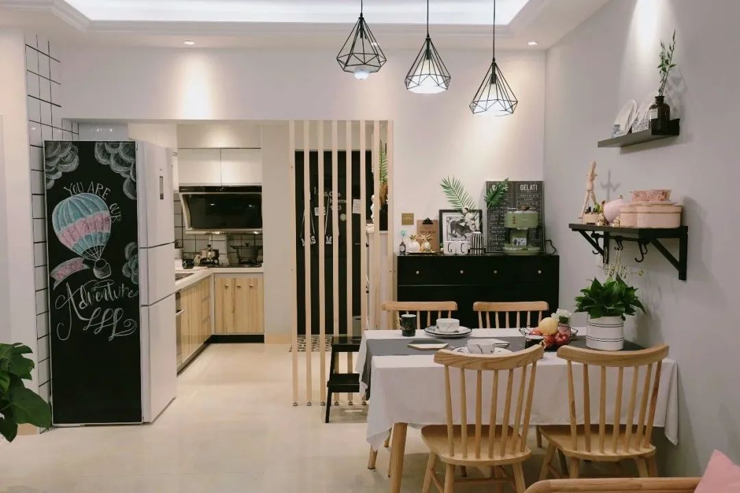 餐厅太小怎么设计节省地方,餐厅小了怎么设计卡座