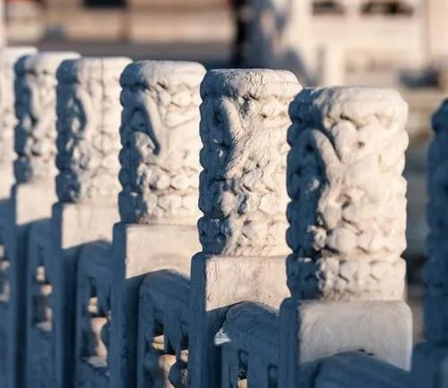 故宫五行是属什么,从故宫里往外看