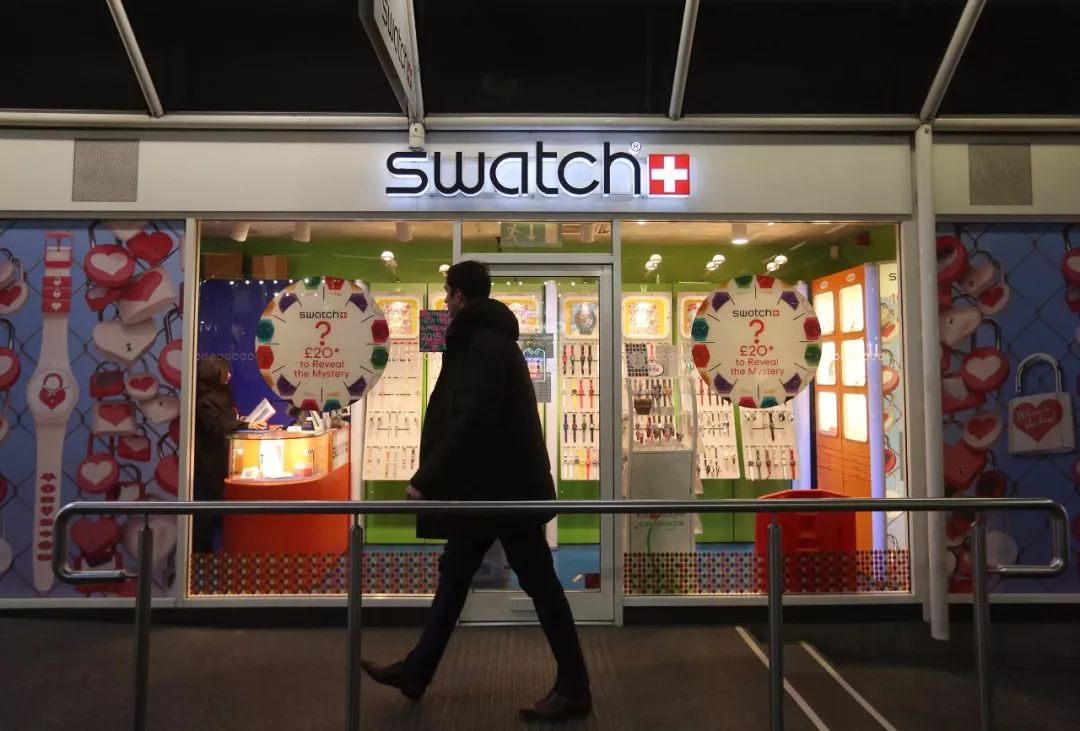 zara鍒涘浜哄勾鏀跺叆澶氬皯,zara鎹㈡柊鐨勫憳宸ユ湇