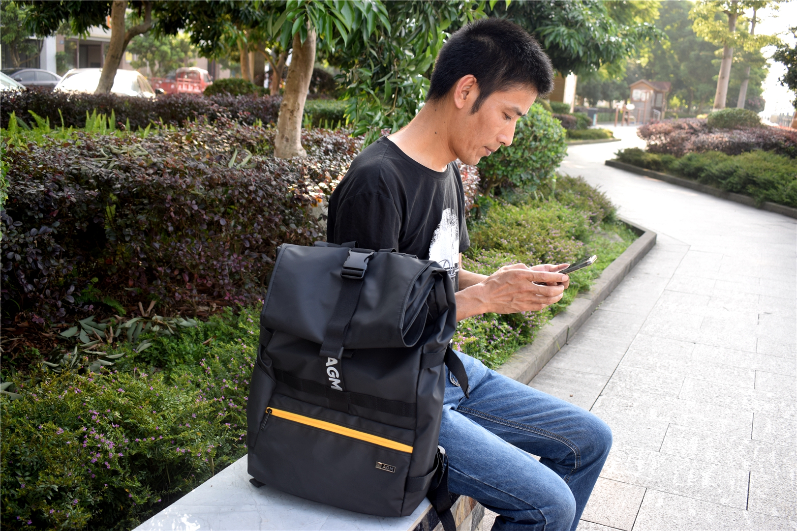 黑色软皮双肩包测评,耐脏双肩包测评