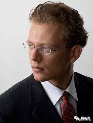 和克林顿婚外恋被网络*力暴**险自杀，20年后，她勇敢说出真相