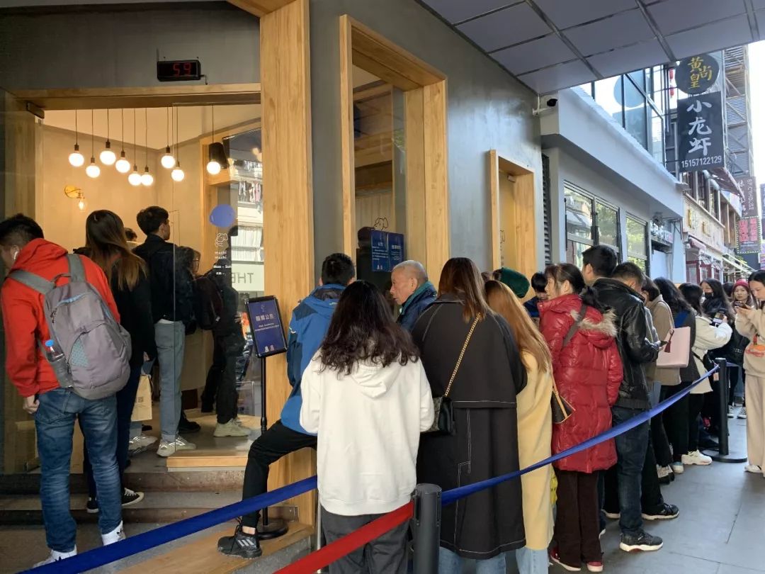 周杰伦同款网红奶茶多少钱一杯 (the one贵阳周杰伦奶茶)