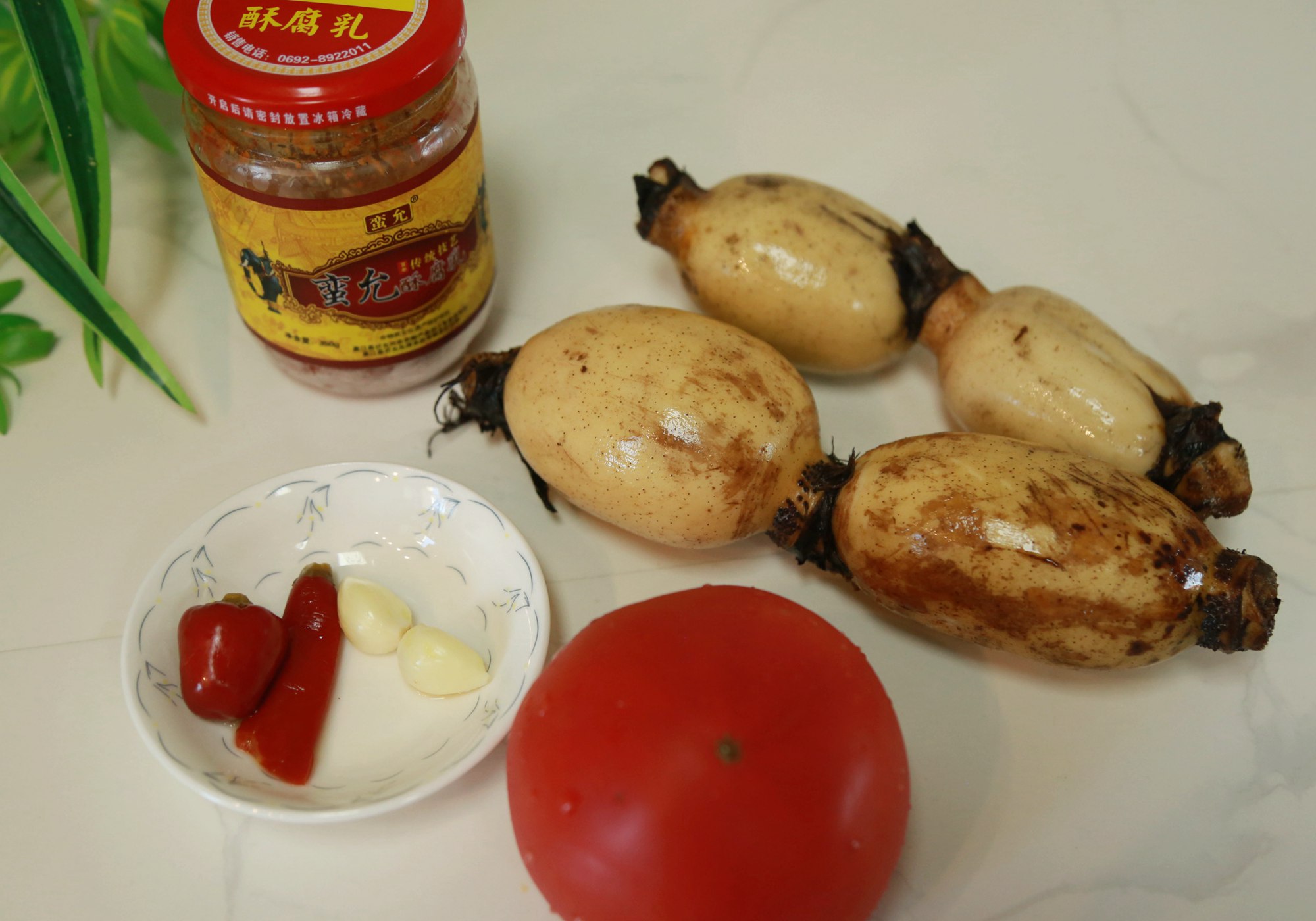 莲藕怎样炒出来脆好吃,莲藕怎么炒才好吃短视频