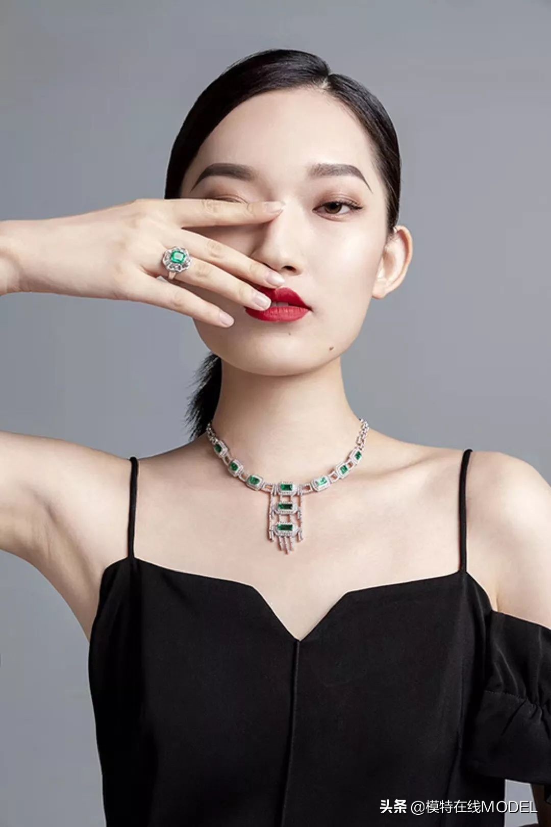 平面模特拍摄姿势新手教程,平面产品拍摄技巧