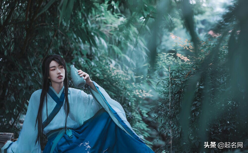 古装的他被称陌上公子温润如玉,陌上公子温润如玉的男孩名字