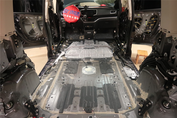 本田奥德赛海螺音响改装,广东本田奥德赛Rb3音响升级改装