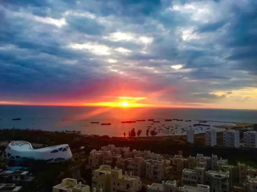 九所新区离三亚有多远,三亚最具特色的小镇