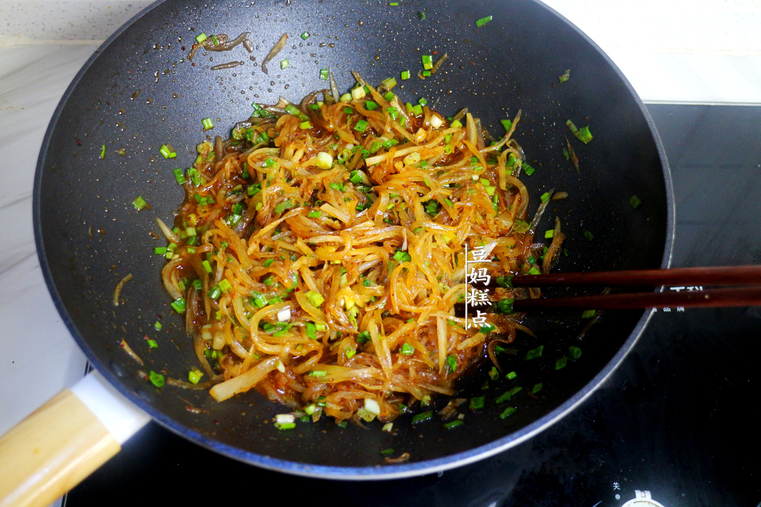 白萝卜素馅怎么调最好吃,白萝卜馅素馅最正宗的做法