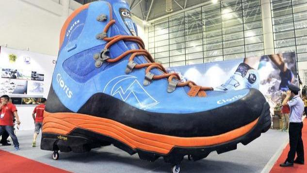 国外查获假鞋,英美海关查获莆田假冒鞋