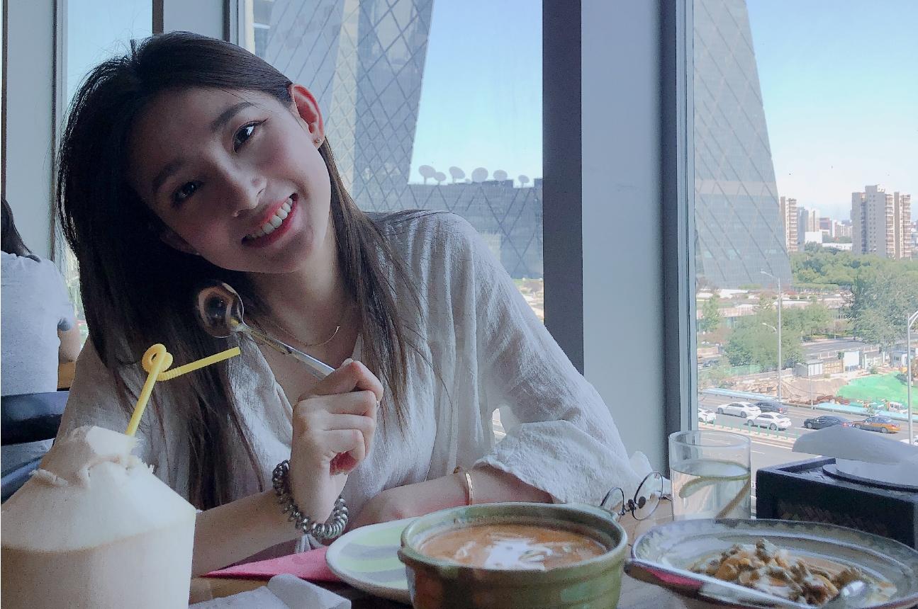 央视新晋美女主持，刷新央视美女主持颜值，比董卿李思思还要漂亮