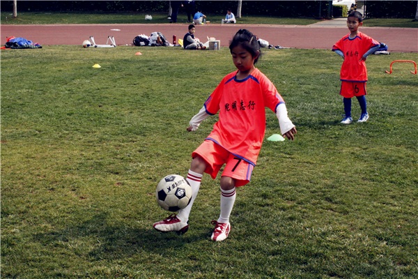 足球训练6-12岁官渡区,昆明少儿足球训练