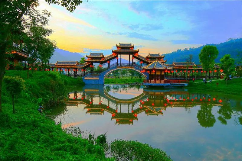 适合去旅游的云南小镇,云南旅游十日游特色小镇