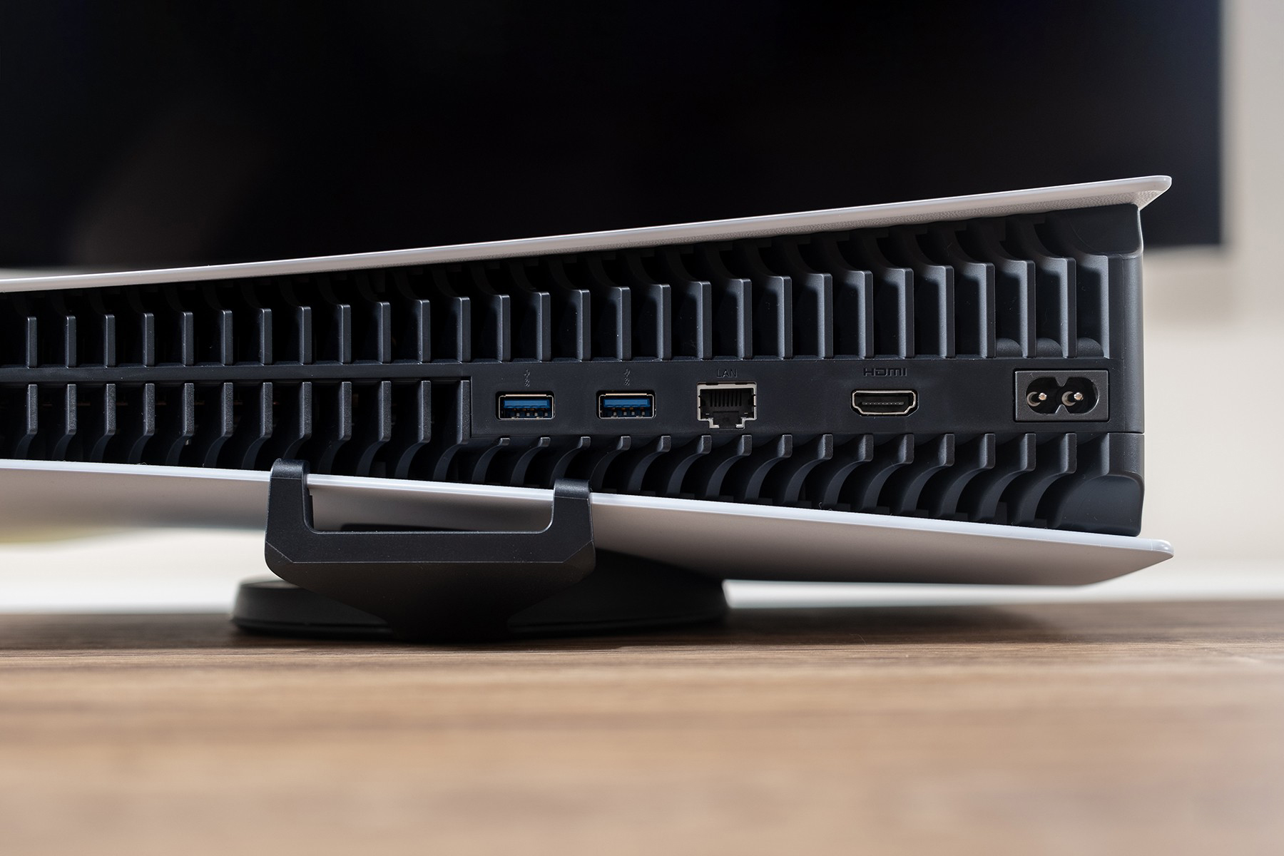 索尼ps5游戏主机的最新渲染图曝光,索尼ps5游戏实测