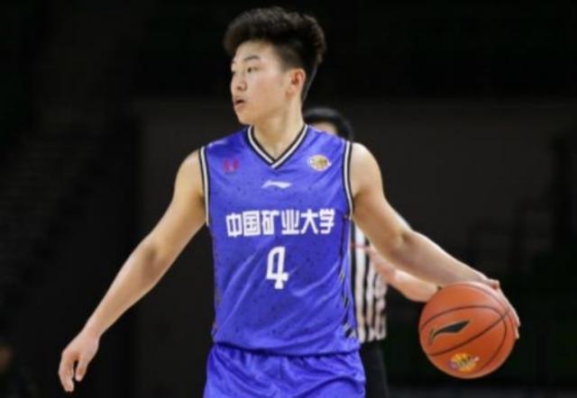 减肥50斤！他为CBA选秀饿到脱相，毅力惊人！中国篮球未来在大学