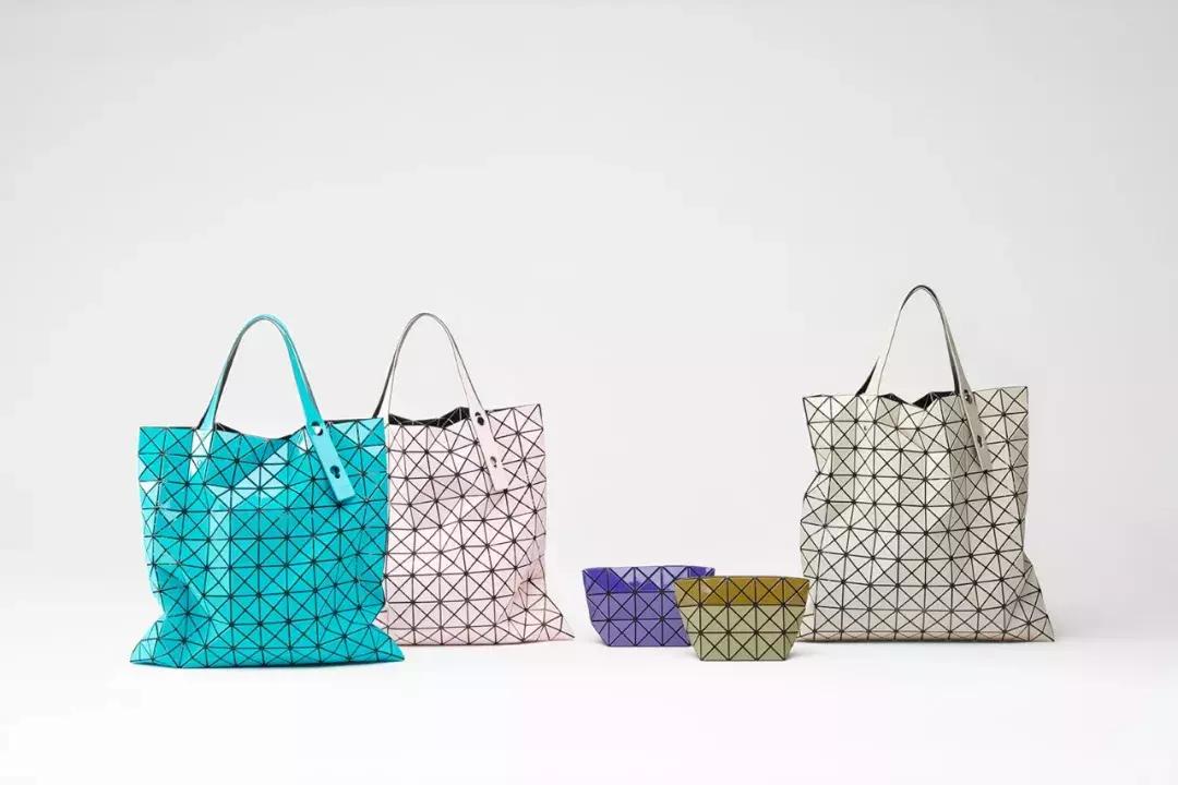 三宅一生秋冬新品包包不够燃，COACH、CONVERSE的日本限定款