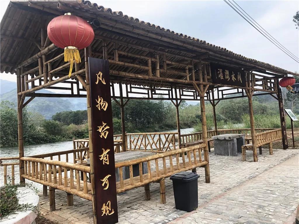 小蜜蜂助力农业增产增收,小蜜蜂脱贫致富案例