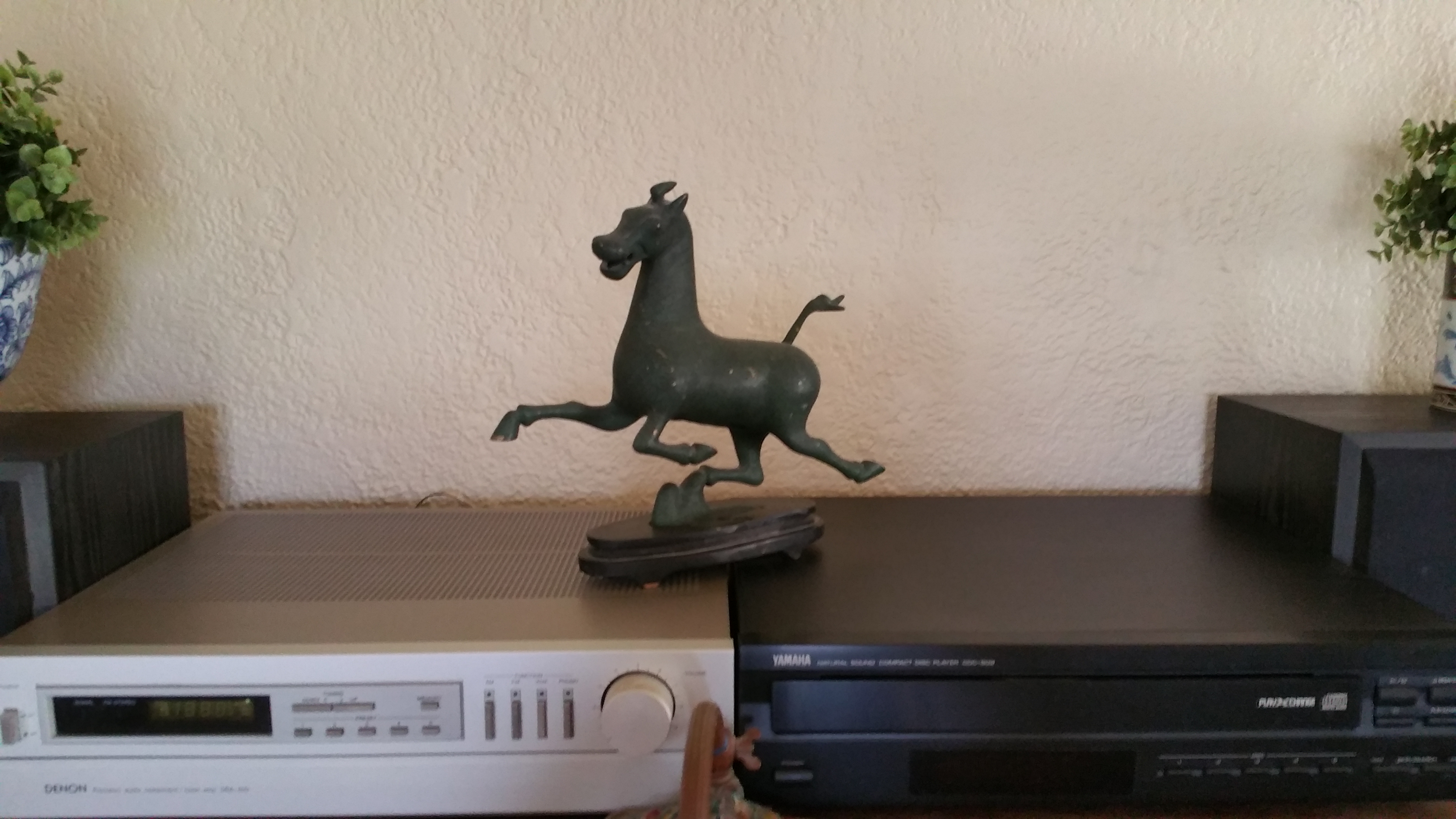 这项亚洲顶级赛事进入第三年，创始人来自美国，有一对中国弟妹