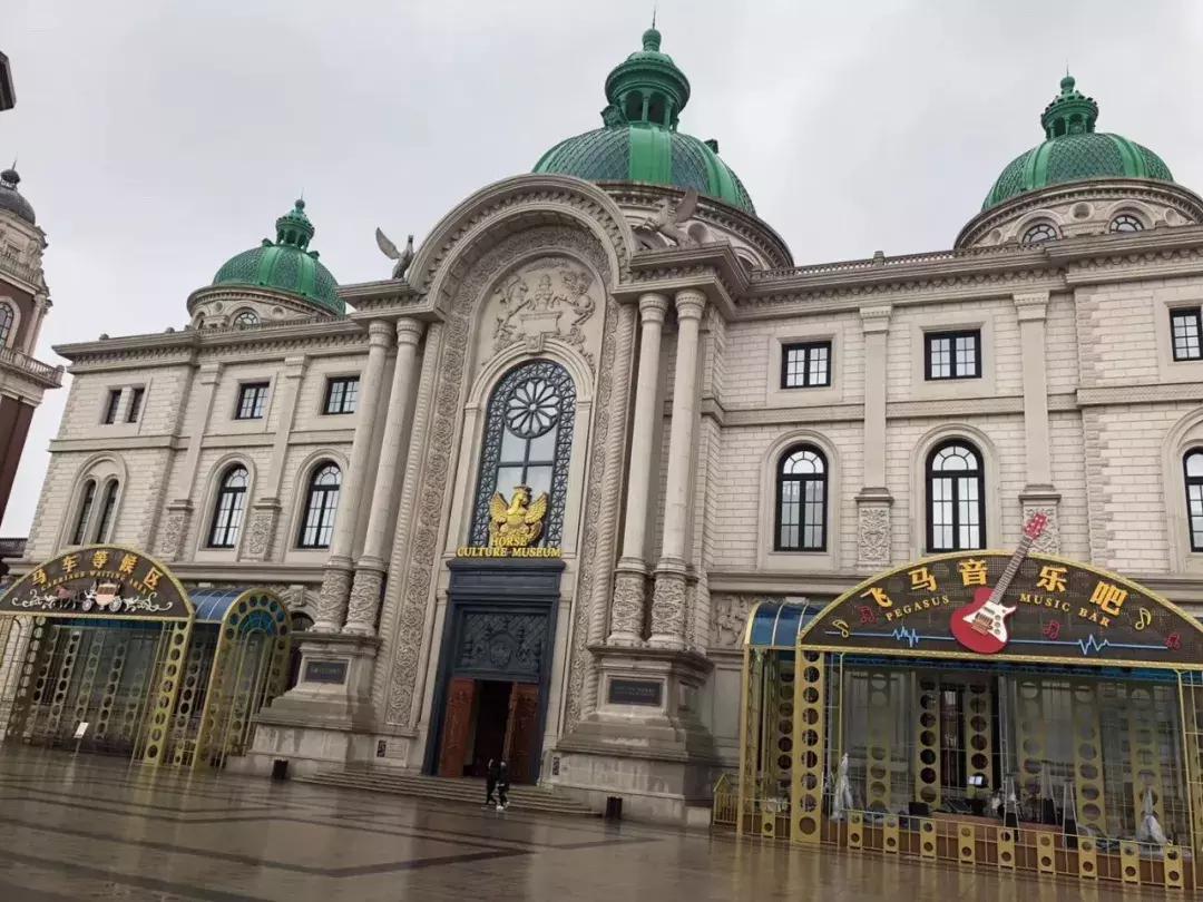 你身上穿的所有衣服,你身上穿的这件衣服有大号的吗