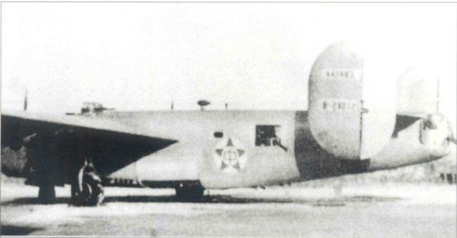 蒋介石疯狂轰炸上海，却遭苏军王牌飞行员痛击，蒋军战机掉头就跑