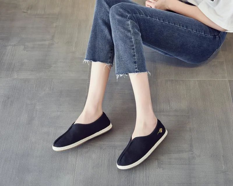 老北京布鞋穿起来真舒服,中国人穿的老布鞋